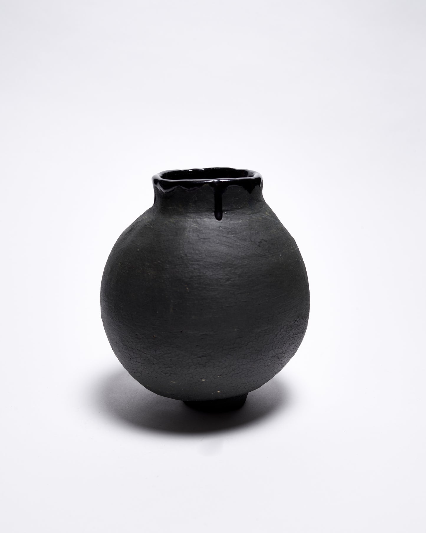 Noir Moon Jar